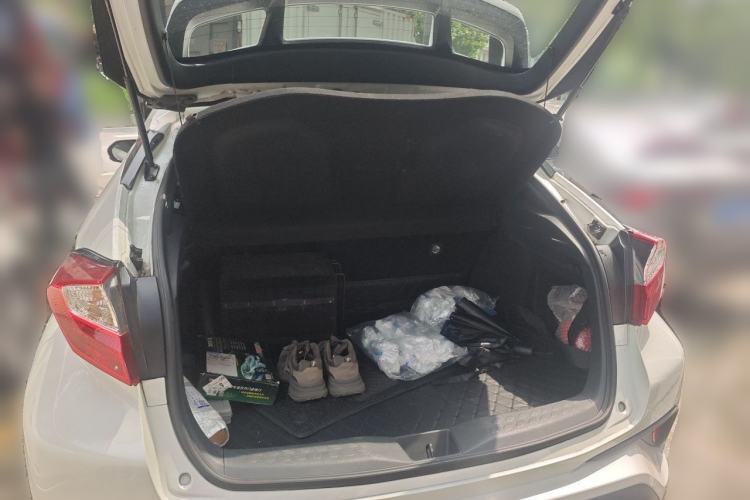 Used Toyota IZOA 2020 2.0L Enjoy Edition Trunk
