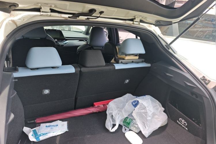 Used Toyota IZOA 2020 2.0L Yi Xiang CARE Trunk