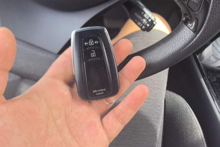 Used Toyota IZOA 2020 2.0L Enjoy Edition Vehicle Key