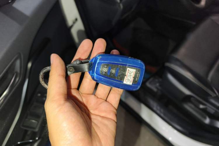 Used Toyota IZOA 2020 2.0L Yi Xiang CARE Vehicle Key