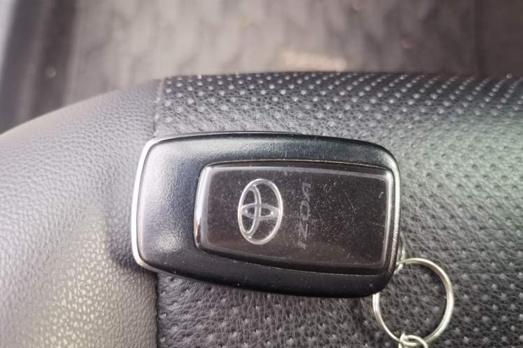 Used Toyota IZOA 2020 2.0L Enjoy Edition Vehicle Key