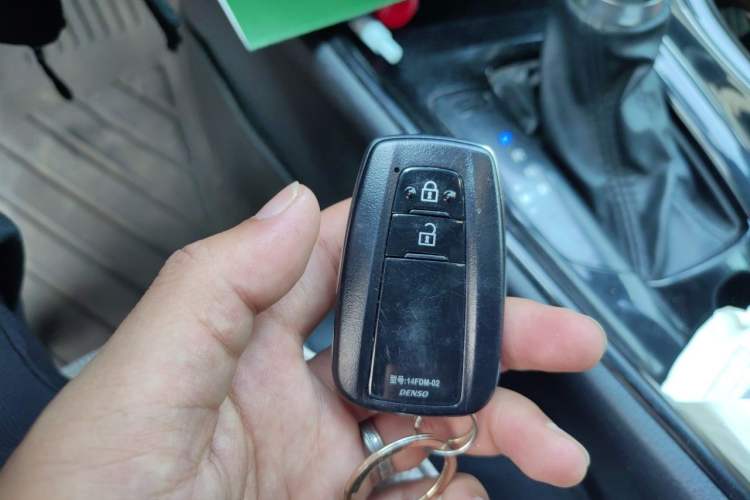 Used Toyota IZOA 2020 2.0L Yichi Version Vehicle Key
