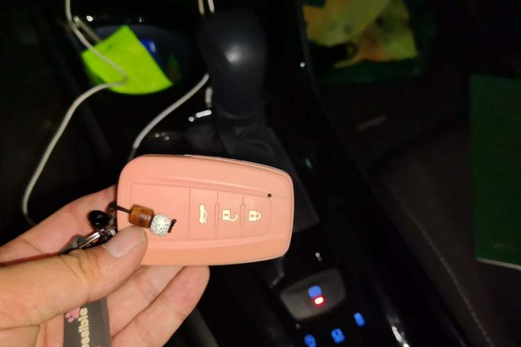 Used Toyota IZOA 2020 2.0L Enjoy Edition Vehicle Key