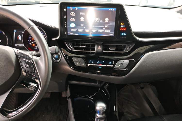 Used Toyota IZOA 2021 2.0L Yichi SPORT Audio And AC Panel