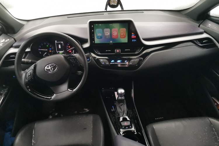 Used Toyota IZOA 2021 2.0L Yidong Edition Center Console