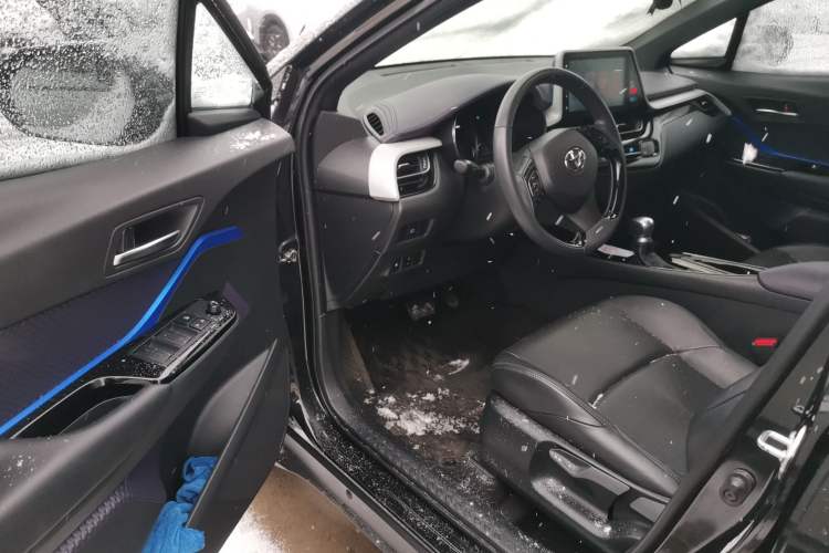 Used Toyota IZOA 2021 2.0L Yidong Edition Driver Seat