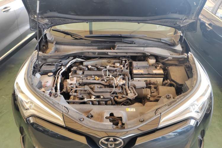 Used Toyota IZOA 2021 2.0L Yichi SPORT Engine Bay