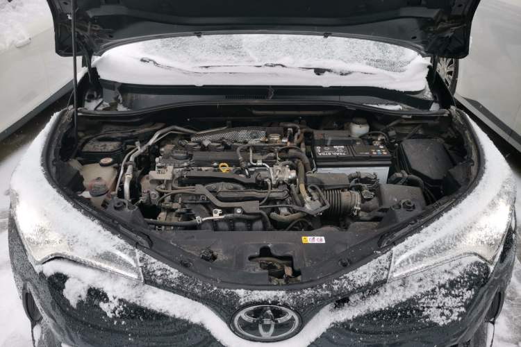 Used Toyota IZOA 2021 2.0L Yidong Edition Engine Bay