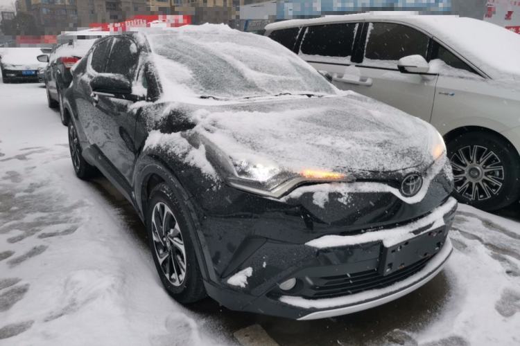Used Toyota IZOA 2021 2.0L Yidong Edition Front Right 45 Deg