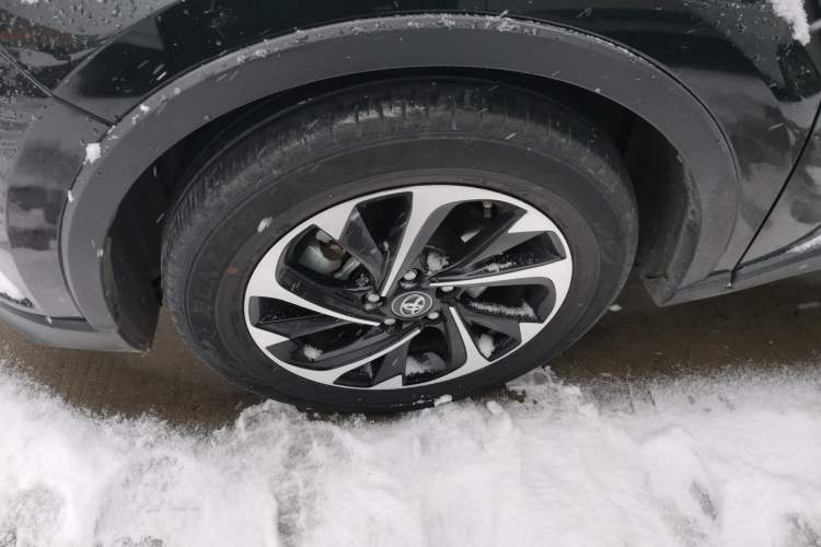 Used Toyota IZOA 2021 2.0L Yidong Edition Left Front Wheel Hub