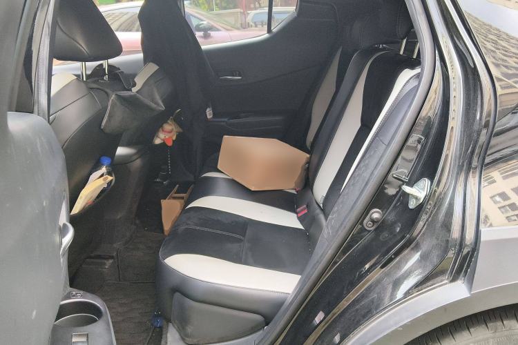 Used Toyota IZOA 2021 2.0L Yichi SPORT Left Rear Seat