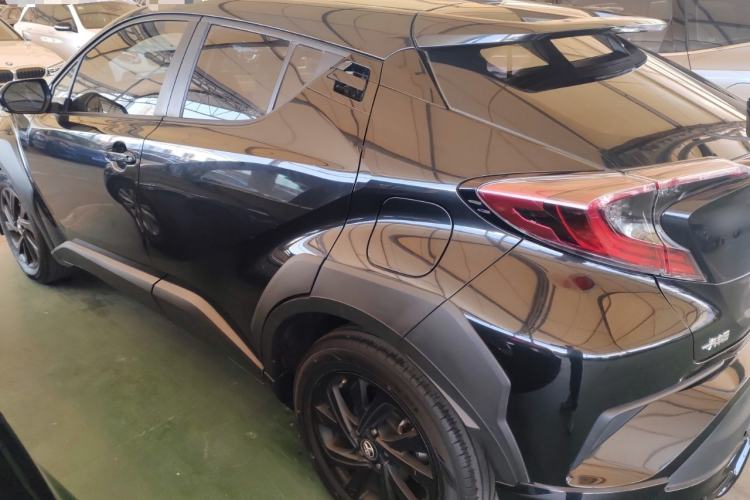 Used Toyota IZOA 2021 2.0L Yichi SPORT Left Side
