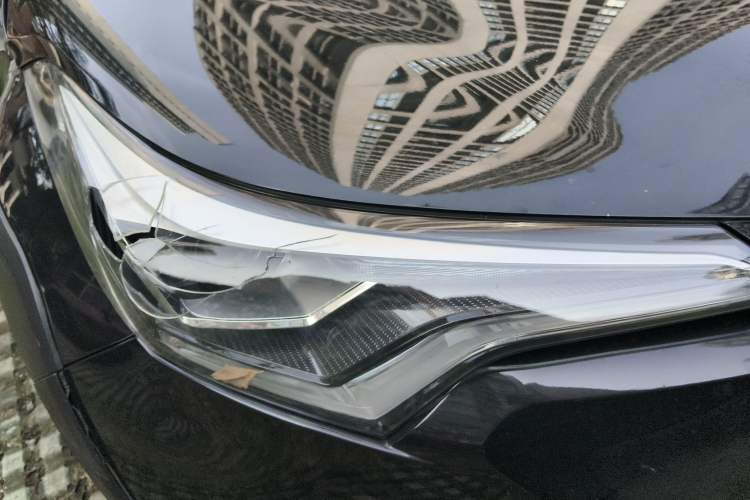 Used Toyota IZOA 2021 2.0L Yichi SPORT Right Front Headlight