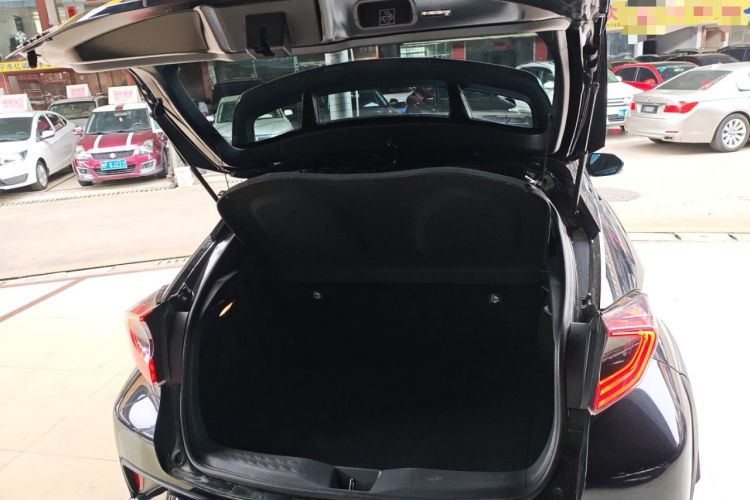 Used Toyota IZOA 2021 2.0L Yichi SPORT Trunk