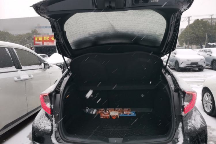 Used Toyota IZOA 2021 2.0L Yidong Edition Trunk