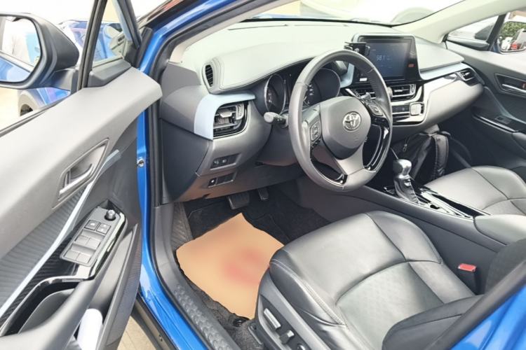 Used Toyota IZOA 2021 2.0L Yichi Version Driver Seat