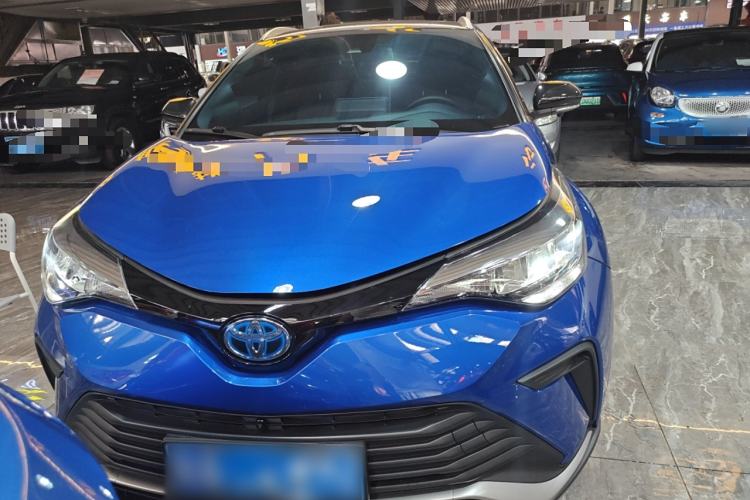 Used Toyota IZOA 2021 Dual-Motor 2.0L Yi Xing Edition Exterior 1