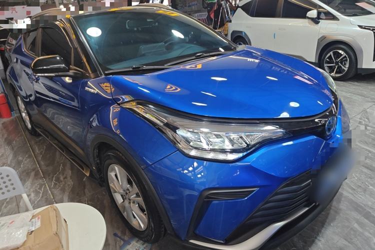 Used Toyota IZOA 2021 Dual-Motor 2.0L Yi Xing Edition Exterior 2