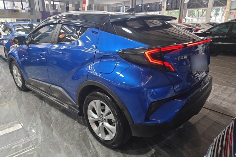 Used Toyota IZOA 2021 Dual-Motor 2.0L Yi Xing Edition Exterior 3