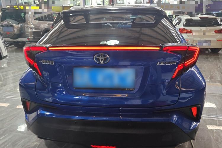 Used Toyota IZOA 2021 Dual-Motor 2.0L Yi Xing Edition Exterior 4