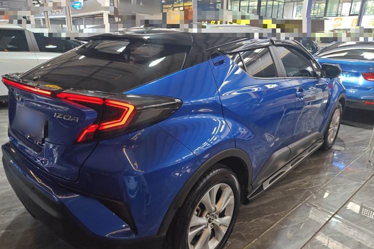 Used Toyota IZOA 2021 Dual-Motor 2.0L Yi Xing Edition Exterior 5