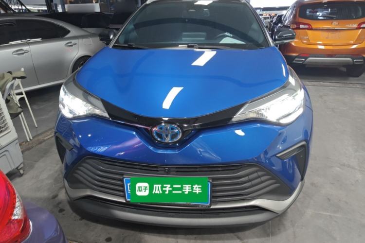 Used Toyota IZOA 2021 Dual-Motor 2.0L Yi Xing Edition Front