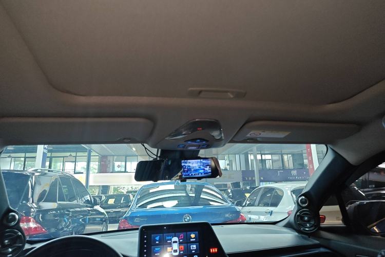 Used Toyota IZOA 2021 Dual-Motor 2.0L Yi Xing Edition Headliner