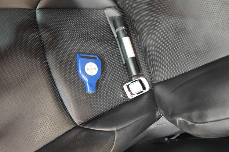Used Toyota IZOA 2021 Dual-Motor 2.0L Yi Xing Edition Interior 1