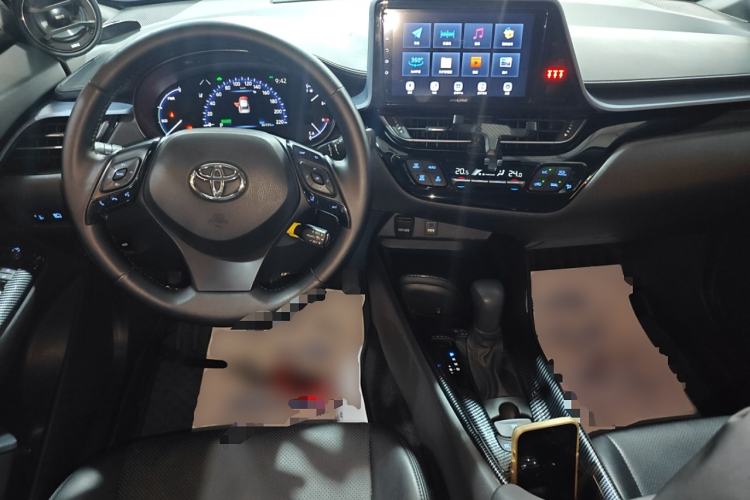 Used Toyota IZOA 2021 Dual-Motor 2.0L Yi Xing Edition Interior 2