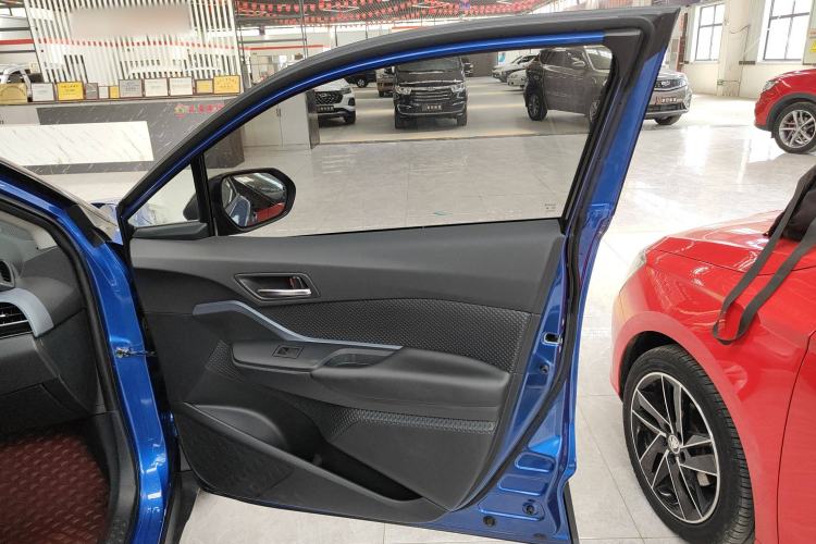 Used Toyota IZOA 2021 2.0L Enjoy Edition Interior 5