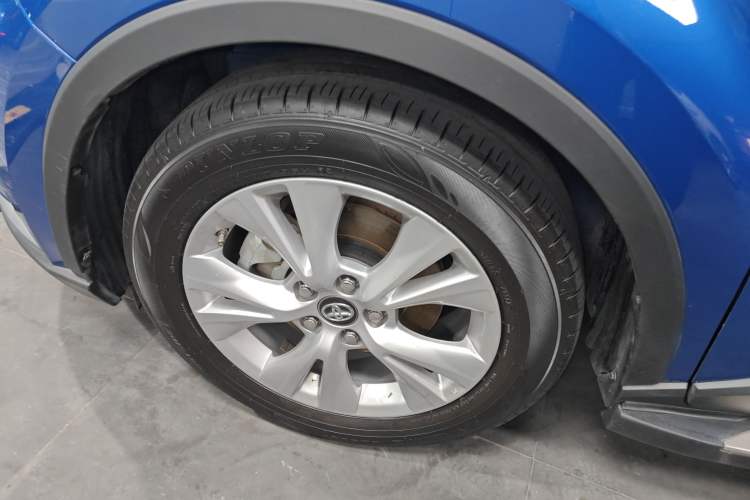 Used Toyota IZOA 2021 Dual-Motor 2.0L Yi Xing Edition Left Front Wheel Hub