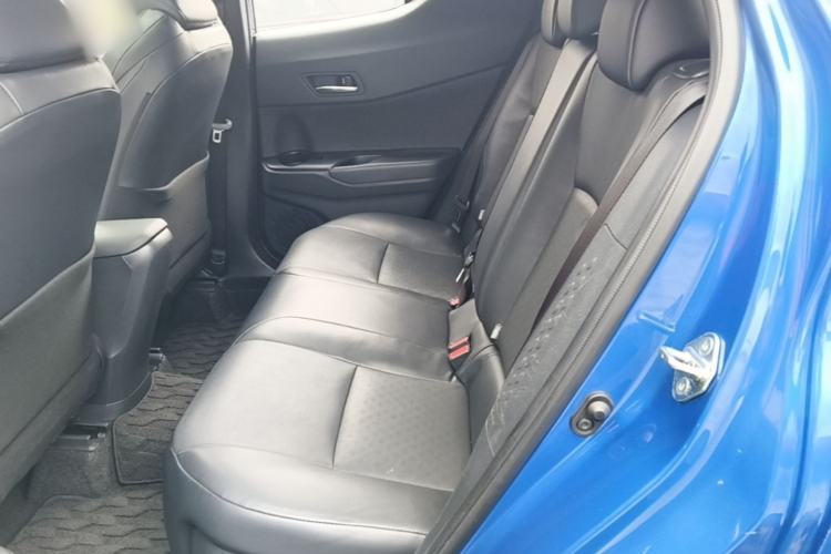 Used Toyota IZOA 2021 2.0L Yichi Version Left Rear Seat