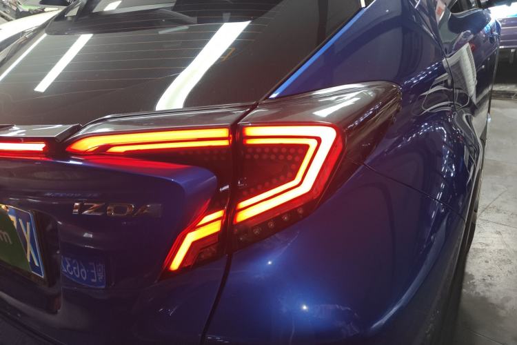Used Toyota IZOA 2021 Dual-Motor 2.0L Yi Xing Edition Right Rear Taillight