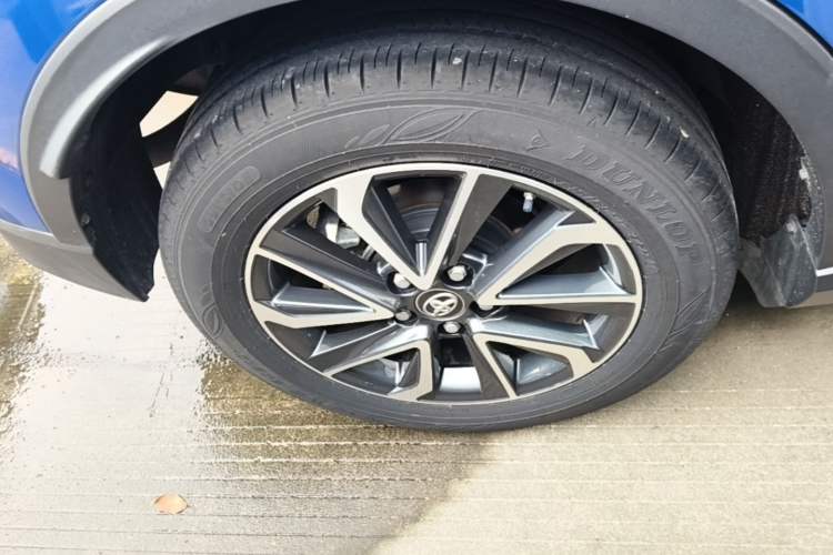 Used Toyota IZOA 2021 2.0L Yichi Version Right Rear Wheel Hub