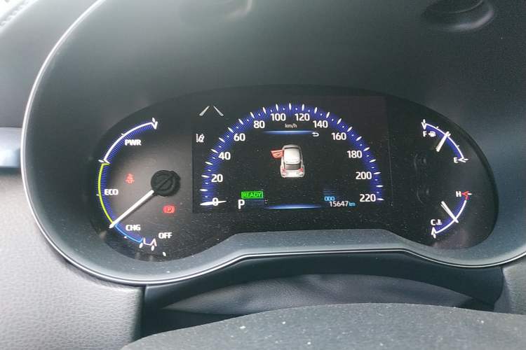 Used Toyota IZOA 2021 Dual-Motor 2.0L Yi Xing Edition Odometer Close Up