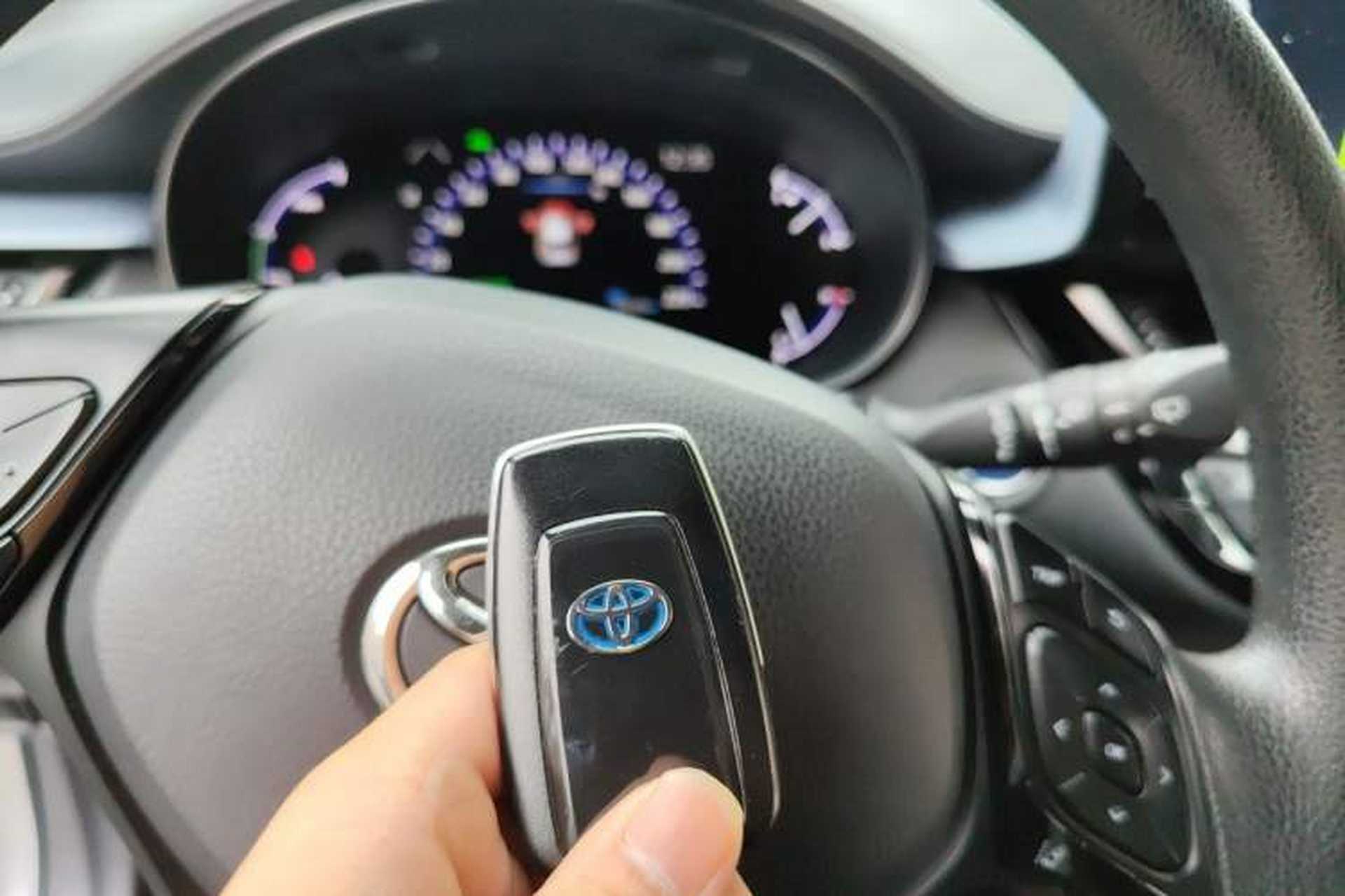Used Toyota IZOA 2021 Dual-Motor 2.0L Yixiang Edition Vehicle Key