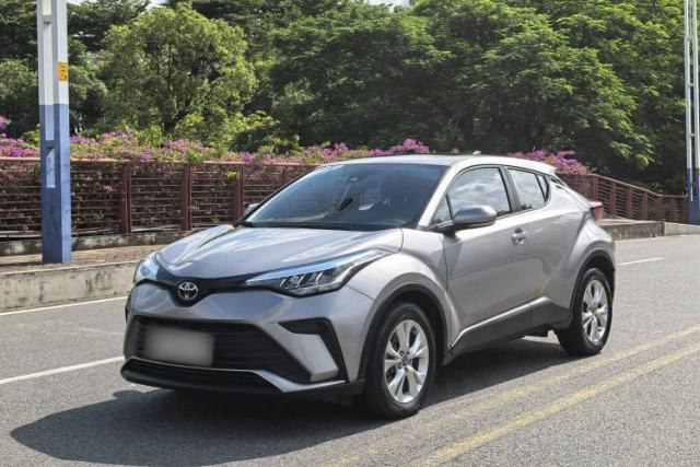 Używany Toyota IZOA 2021 2.0L Yixing Version