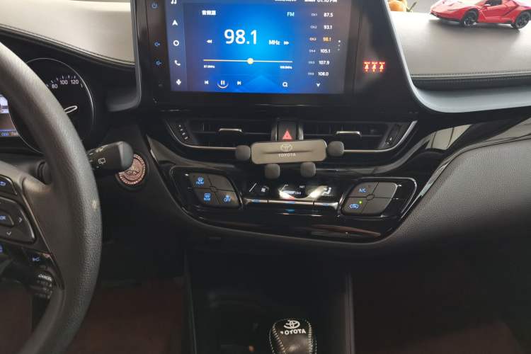 Used Toyota IZOA 2021 2.0L Enjoy Edition Audio And AC Panel