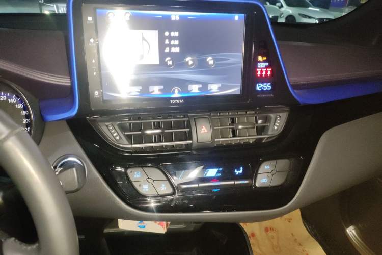 Used Toyota IZOA 2021 2.0L Yichi Version Audio And AC Panel