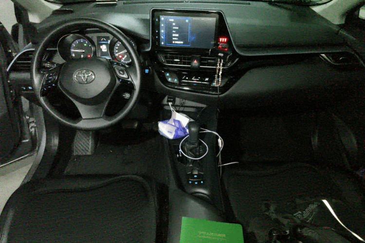 Used Toyota IZOA 2021 2.0L Enjoy Edition Center Console