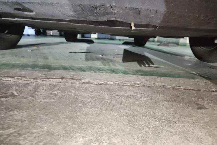 Used Toyota IZOA 2021 2.0L Yichi Version Chassis Front