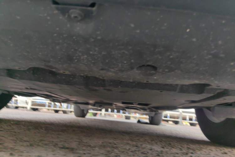 Used Toyota IZOA 2021 2.0L Yichi Version Chassis Front