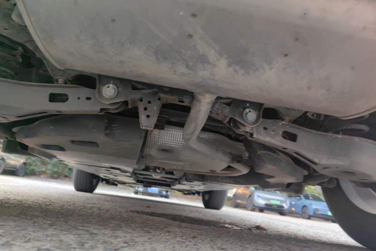 Used Toyota IZOA 2021 2.0L Yichi Version Chassis Rear