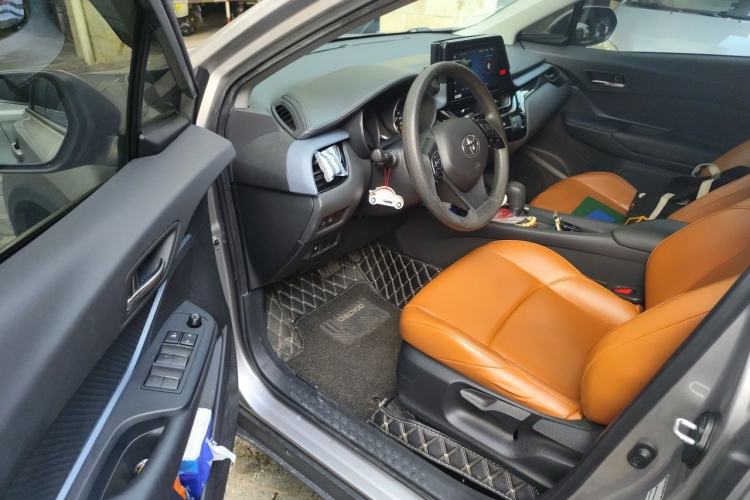 Used Toyota IZOA 2021 2.0L Enjoy Edition Driver Seat
