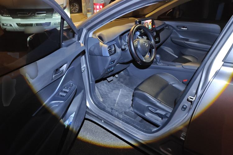 Used Toyota IZOA 2021 2.0L Enjoy Edition Driver Seat