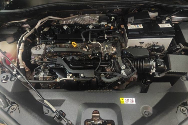 Used Toyota IZOA 2021 2.0L Yixing Version Engine Bay