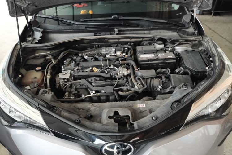 Used Toyota IZOA 2021 2.0L Enjoy Edition Engine Bay