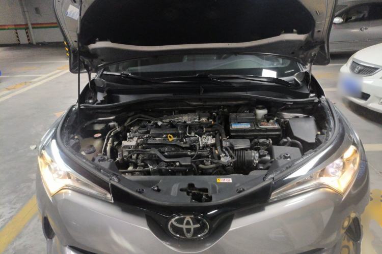 Used Toyota IZOA 2021 2.0L Yichi SPORT Engine Bay