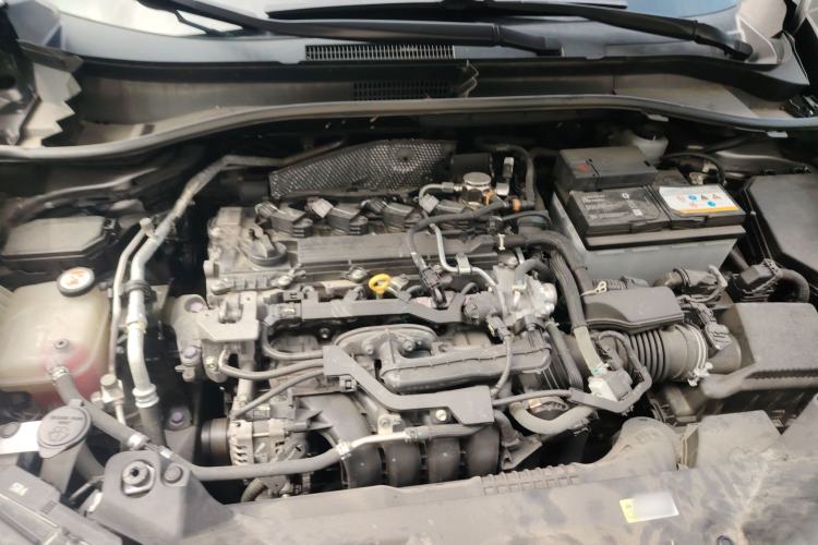 Used Toyota IZOA 2021 2.0L Yixing Version Engine Bay