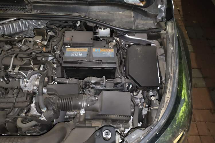 Used Toyota IZOA 2021 2.0L Enjoy Edition Engine Bay Left